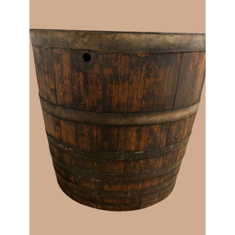 MEDIO BARRIL DE VINO
